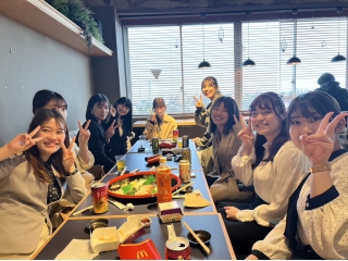 カジュアルな雰囲気で会社説明会にご参加いただけます♪