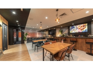 本社大阪オフィスはカフェスペースもある綺麗なオフィスです