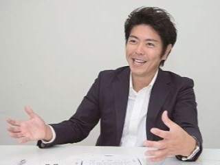 代表取締役　柳澤 智幸
2004年にワールドスカイを設立