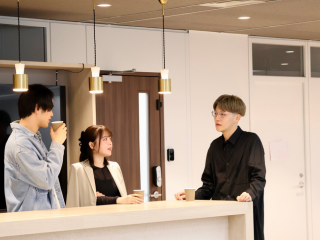 部署の垣根をコミュニケーションを大切にしています。