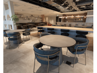 社内イベントや勉強会などが開かれるカフェスペース