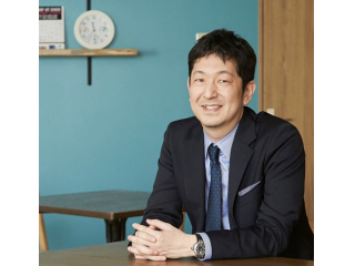 代表取締役　桃井　純