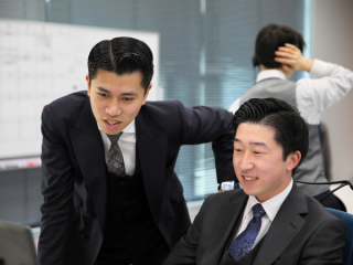 明確な評価制度があるからこそ、仲間と共に高め合える環境です