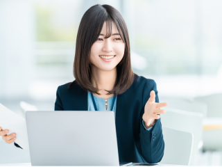 40項目の独自の評価制度で、あなたの頑張りをしっかり評価！