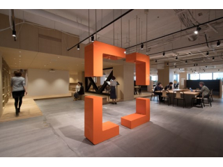 あらゆる「LIFE」に焦点をあてる企業の姿勢を示すシンボル