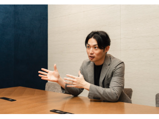 代表取締役　郡谷崇広
Takahiro Koriya