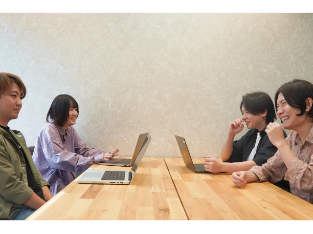 27卒◇エンジニア職/早期選考直結/最短1か月内定◆初任給最大37万「インバウンド業界×HR」写真 1