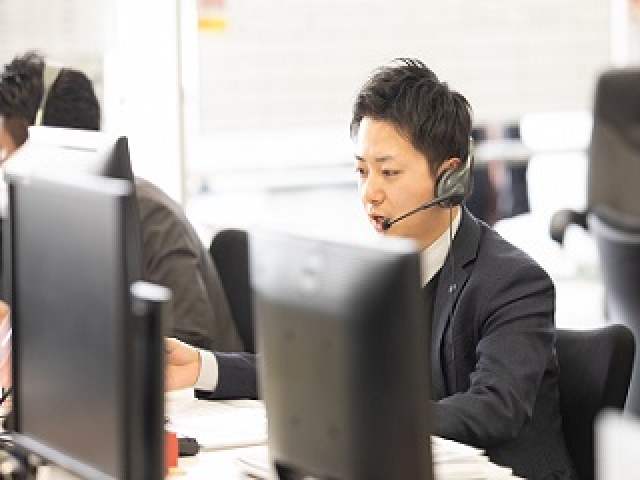 【営業職】20代で役職・年12回の昇給チャンス！売上100億円の急成長ITソリューション企業写真 2