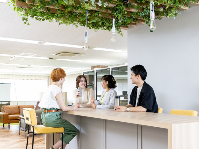 経営×IT活用 / 文系IT未経験歓迎 / 成長企業をご支援 / 13期連続売上増写真 2