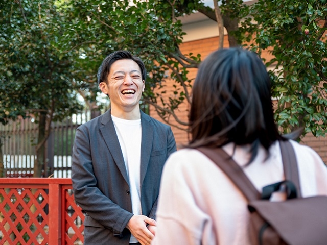 新卒｜上場直後の急成長中ベンチャーで【ホテル・旅館など観光施設さまの人材課題へコンサル営業】写真 2