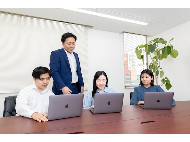 【第二新卒歓迎！】２年連続注目の西日本ベンチャー100選出企業！Webマーケティングの【企画営業】写真 1