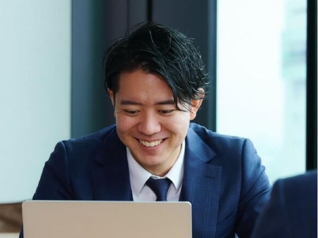 【東証プライム上場】入社3年目以降平均年収は2,800万！M&Aで20代で圧倒的なビジネスマンへ写真 2