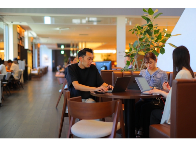 【26卒/マーケティング職】成長率200％以上のHRベンチャーで最後の創業メンバー募集！写真 1