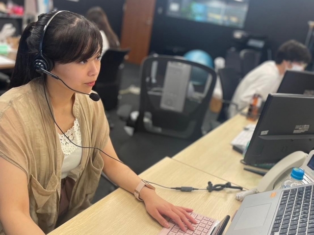 【新卒】管理職候補募集!受電のみ!会社を支えるコールセンタースタッフ写真 2