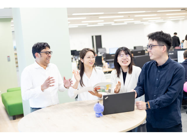 もしもしワクワク!自社開発サービス/20代リーダー/年休125日/自由な社風【エンジニア職】写真 1