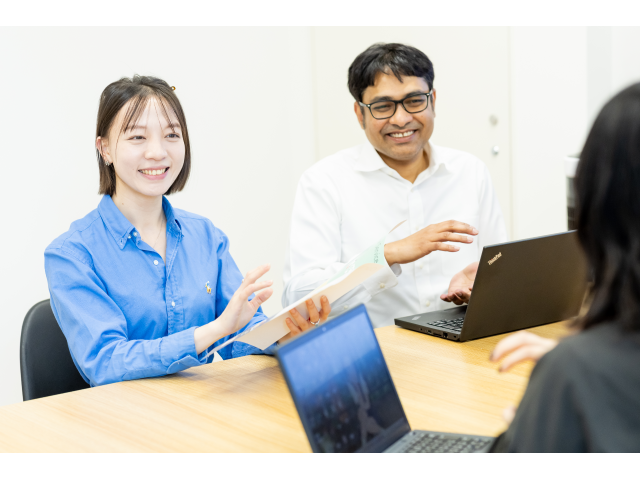 もしもしワクワク!自社開発サービス/20代リーダー/年休125日/自由な社風【エンジニア職】写真 2