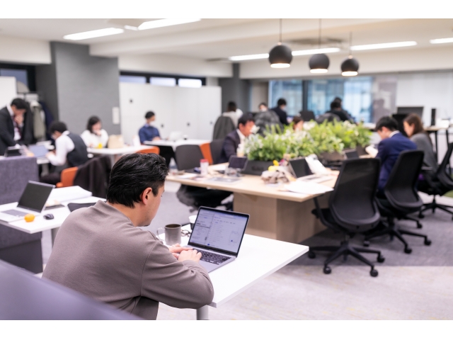 【名古屋｜新卒｜総務】企業や組織の運営に必要な事務業務を総合的に管理し、円滑な業務遂行をサポート◎写真 1