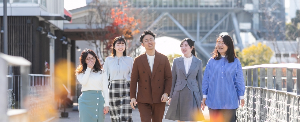 株式会社マニフェスト
