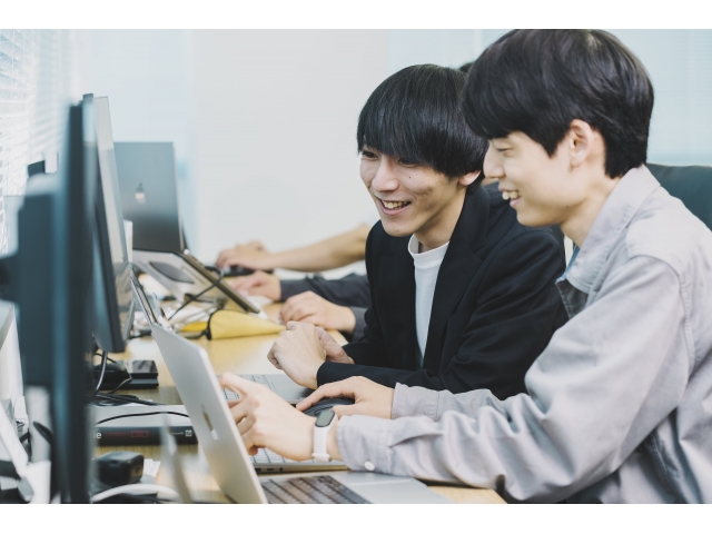 【新卒】過去3年の新卒定着率100%!システム開発×WEB制作 1年目から幅広く活躍したい方歓迎!写真 1
