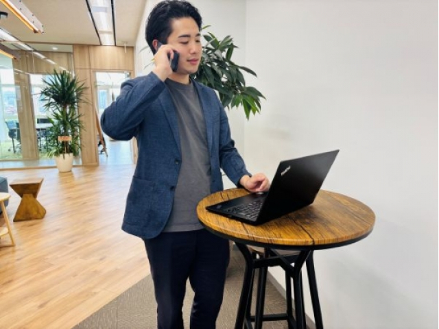 【27卒/営業職】自社求人サイトの提案営業|人材会社なのに、日本の生活インフラを守るとは?写真 2