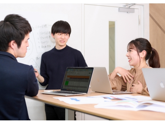 【新卒インターン】昨対比300%の事業成長率＆年間約200%の組織拡大をする急成長HRTech写真 1