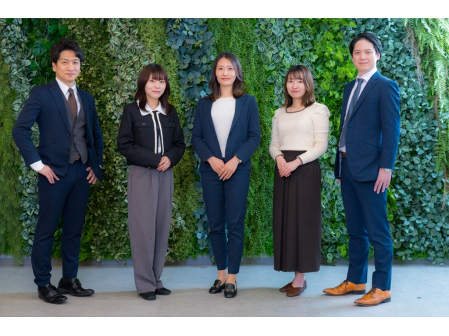 【営業職（上場企業役員候補）】会計×IT×経営の「プロ」へ｜年収：600万円から社会人スタート写真 2