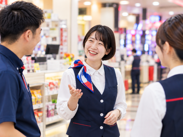 【27卒／総合職】売上高1,470億円のアミューズメント企業 #幹部候補採用 #初年度年収415万円写真 2