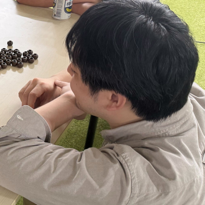中村駿介