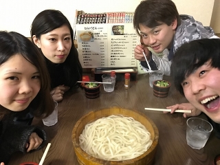 徳島新卒二期生内定者とたらいうどんを食べに！同じたらいのうどんをみんなでシェアリング♪徳島らしさ★