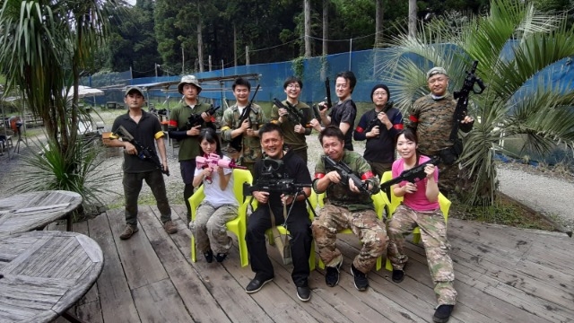 サバゲー部がなにやら楽しそうである