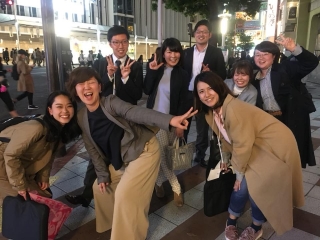 説明会後の懇親会には新卒もきます！