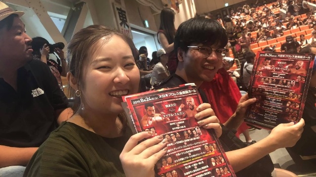 お休みの日はプロレス♪