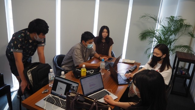 弊社の20卒は全員IT未経験ですけど、月2回の勉強会でがんばってます