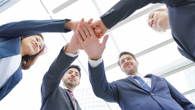 [新卒]　エンジニアは接客業・・！？