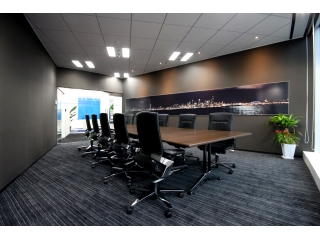 ◆オフィスのご紹介～ブラック&ホワイト