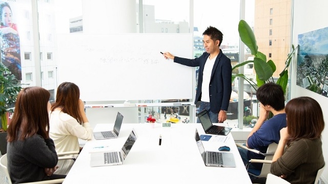 いよいよ本格的に就活がスタート！気になる面接のポイントを公開★