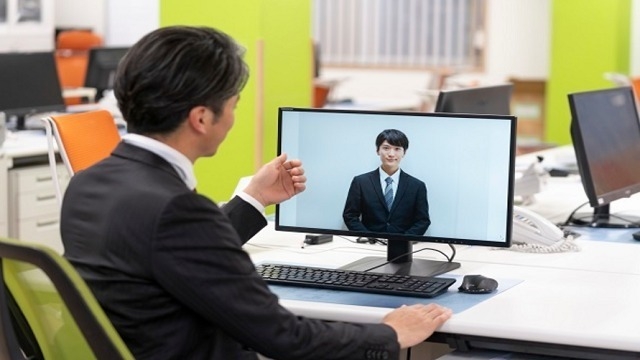知らないと損する？！オンライン面接で好印象を持ってもらえる基本的な3つの活用術