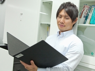 Q&Aシリーズ！　～入社後、資格取得をサポートしてくれる会社を教えて！～