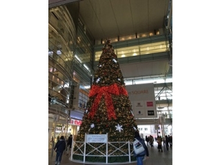 友だちの友だちも友だち？！