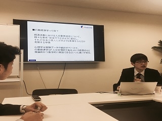 水曜日、引き続き…