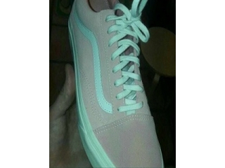 これ、何色ですか？