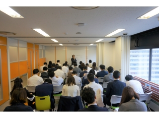 ☆★☆最新経済状況について（社内研修風景）☆★☆