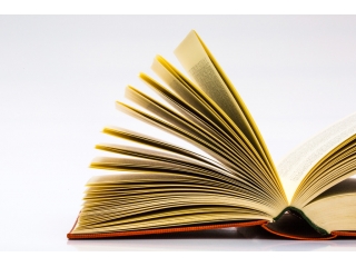 まずは本を読もう