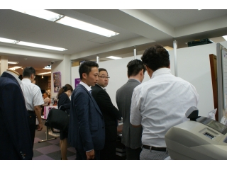 ファミリーセール開催