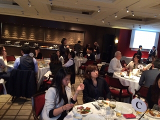 大人の階段のぼる～～♪