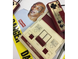 ファミコンやろうよー( ^ω^ )♪