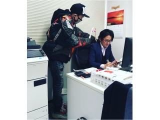 新年そうそうのゴマスリを発見