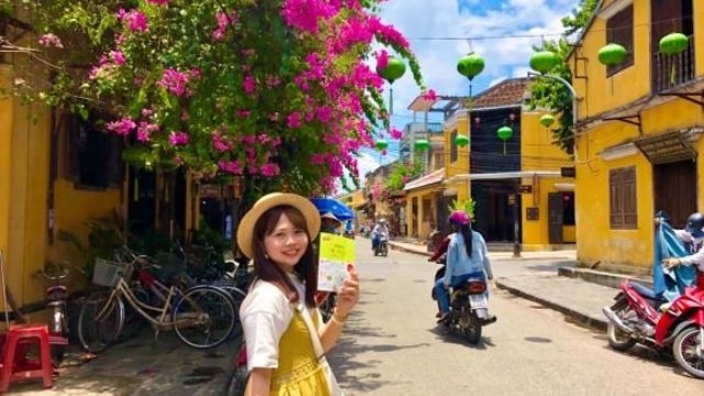 新入社員紹介「マイコ」