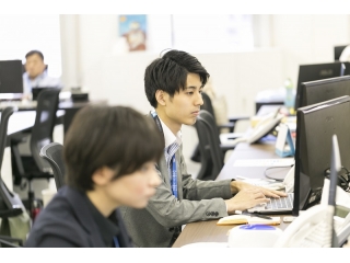 【採用強化中】ITベンチャー企業！営業職、エンジニア職募集！