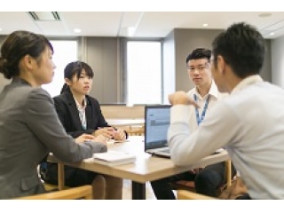 【新卒研修を終えて】2018年卒の7名が本社に揃いました！